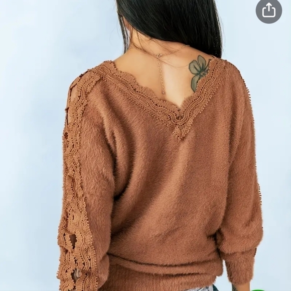 sweater vneck super soft caramel . small. Lace up sleeves. Long sleeve - Picture 3 of 10